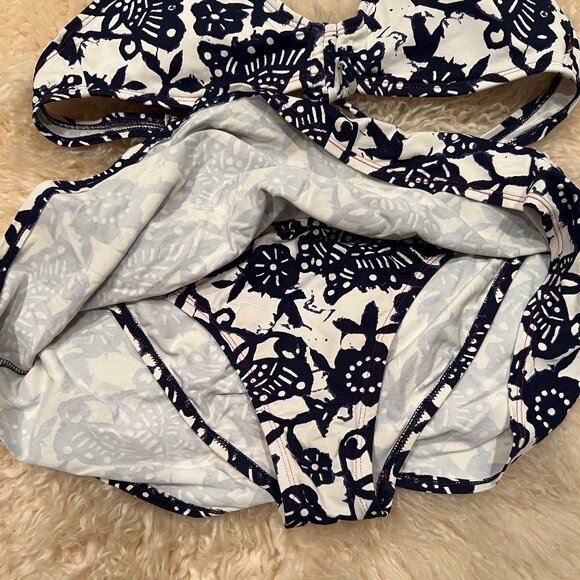 ADORABLE Tommy Hilfiger bikini - Picture 2 of 6